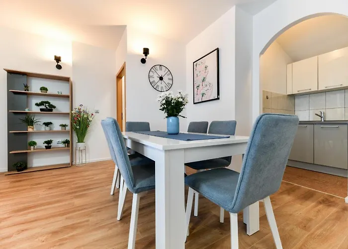 White Hill Apartment